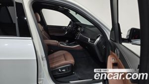 BMW X5 xDrive 40i xLine 2023 года из Южной Кореи