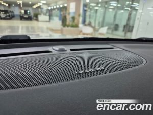 Volvo XC40 Twin ULTIMATE 2024 года из Южной Кореи