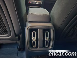 Volvo XC40 Twin ULTIMATE 2024 года из Южной Кореи