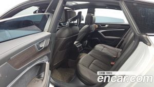 Audi A7 50 TDI 4WD Premium 2023 года из Южной Кореи