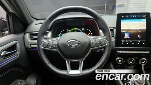 Renault-KoreaSamsung XM3 1.6 E-TECH Inspire 2023 года из Южной Кореи