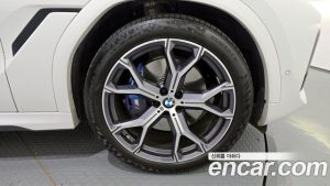 BMW X6 xDrive40i M Sport 2023 года из Южной Кореи