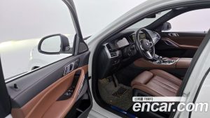 BMW X6 xDrive40i M Sport 2023 года из Южной Кореи