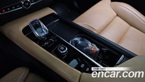 Volvo XC90 B6 ULTIMATE Bright 2023 года из Южной Кореи