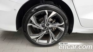 Audi A3 40 TFSI Premium 2025 года из Южной Кореи