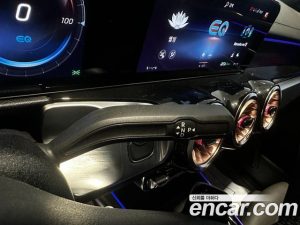 Mercedes-Benz EQB EQB300 4MATIC 2023 года из Южной Кореи