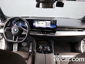 BMW 5-Series 520i M Sport 2024 года из Южной Кореи
