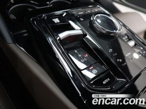BMW 5-Series 520i M Sport 2024 года из Южной Кореи