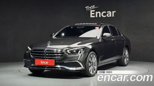Mercedes-Benz E-Class E350 4MATIC Exclusive 2023 года из Южной Кореи