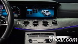 Mercedes-Benz E-Class E350 4MATIC Exclusive 2023 года из Южной Кореи