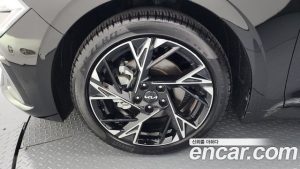 Kia K5 1.6 Turbo 2024 года из Южной Кореи