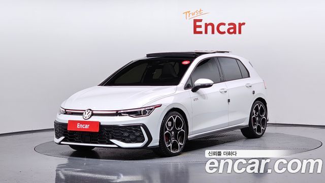 Volkswagen Golf 2.0 GTI 2025 года из Кореи