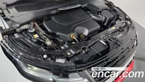 Land Rover Range Rover Evoque P250 Dynamic SE 2024 года из Южной Кореи