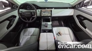 Land Rover Range Rover Evoque P250 Dynamic SE 2024 года из Южной Кореи