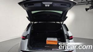 Land Rover Range Rover Evoque P250 Dynamic SE 2024 года из Южной Кореи