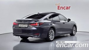 Lexus ES Executive 2025 года из Южной Кореи