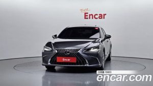 Lexus ES Executive 2025 года из Южной Кореи