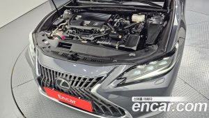 Lexus ES Executive 2025 года из Южной Кореи