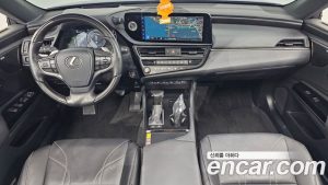 Lexus ES Executive 2025 года из Южной Кореи