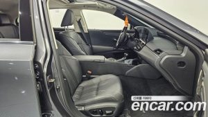 Lexus ES Executive 2025 года из Южной Кореи