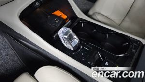 Volvo XC40 B4 ULTIMATE Bright 2023 года из Южной Кореи