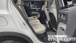 Volvo XC40 B4 ULTIMATE Bright 2023 года из Южной Кореи