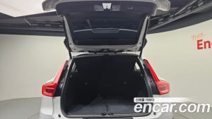 Volvo XC40 B4 ULTIMATE Bright 2023 года из Южной Кореи