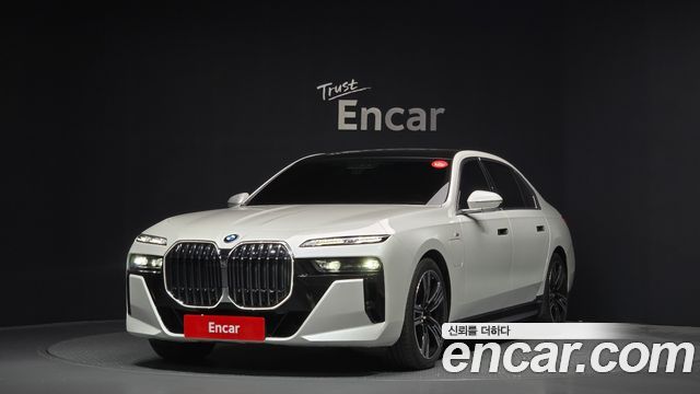 BMW 7-Series 750e xDrive M Sport 2023 года из Кореи