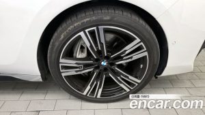 BMW 7-Series 750e xDrive M Sport 2023 года из Южной Кореи