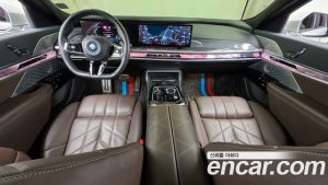 BMW 7-Series 750e xDrive M Sport 2023 года из Южной Кореи