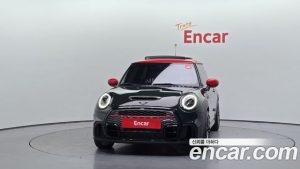 Mini Cooper JCW 2024 года из Южной Кореи