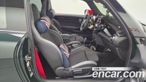 Mini Cooper JCW 2024 года из Южной Кореи