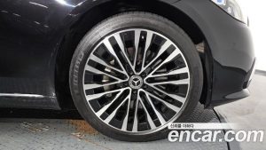 Mercedes-Benz S-Class S580L 4MATIC 2023 года из Южной Кореи