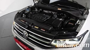Volkswagen Tiguan 2.0 TSI Prestige 2023 года из Южной Кореи