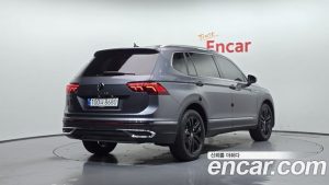 Volkswagen Tiguan 2.0 TSI Prestige 2022 года из Южной Кореи