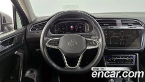 Volkswagen Tiguan 2.0 TSI Prestige 2022 года из Южной Кореи