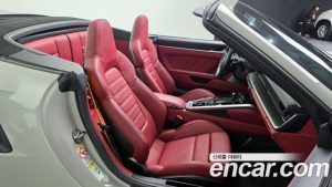 Porsche 911 Turbo S Cabriolet 2024 года из Южной Кореи
