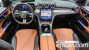 Mercedes-Benz C-Class C300 4MATIC AMG Line 2023 года из Южной Кореи