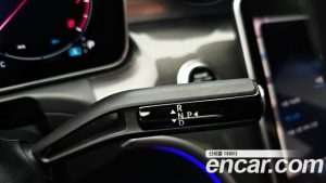 Mercedes-Benz C-Class C300 4MATIC AMG Line 2023 года из Южной Кореи