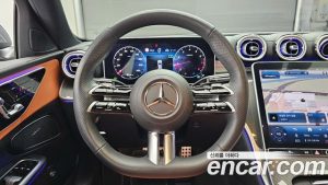Mercedes-Benz C-Class C300 4MATIC AMG Line 2023 года из Южной Кореи