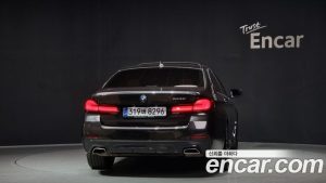 BMW 5-Series 520i M Sport 2023 года из Южной Кореи