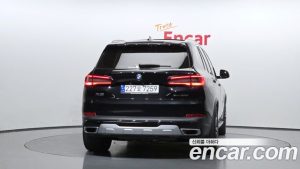 BMW X5 xDrive 30d xLine 2023 года из Южной Кореи