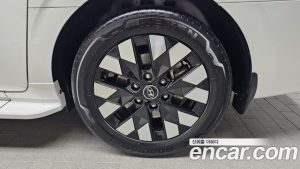 Hyundai Staria HEV 1.6 Lounge 9-Seater 2025 года из Южной Кореи