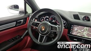 Porsche Cayenne 3.0 Coupe 2023 года из Южной Кореи