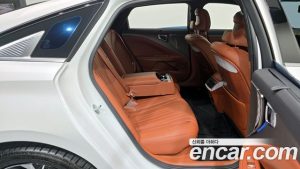 Kia K8 Signature 2025 года из Южной Кореи