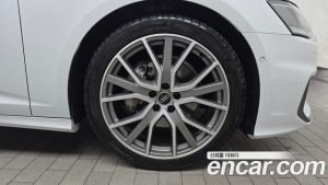 Audi A6 45 TDI 4WD Premium 2023 года из Южной Кореи