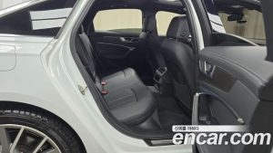Audi A6 45 TDI 4WD Premium 2023 года из Южной Кореи