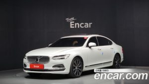 Volvo S90 B5 ULTIMATE Bright 2023 года из Южной Кореи
