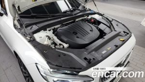 Volvo S90 B5 ULTIMATE Bright 2023 года из Южной Кореи