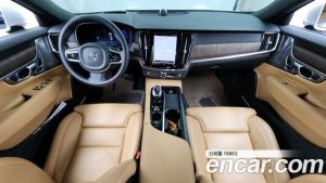 Volvo S90 B5 ULTIMATE Bright 2023 года из Южной Кореи